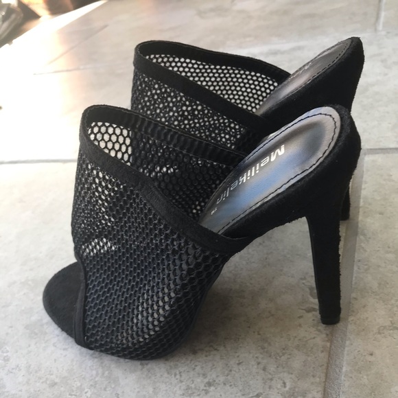 Sandals - Picture 1 of 4